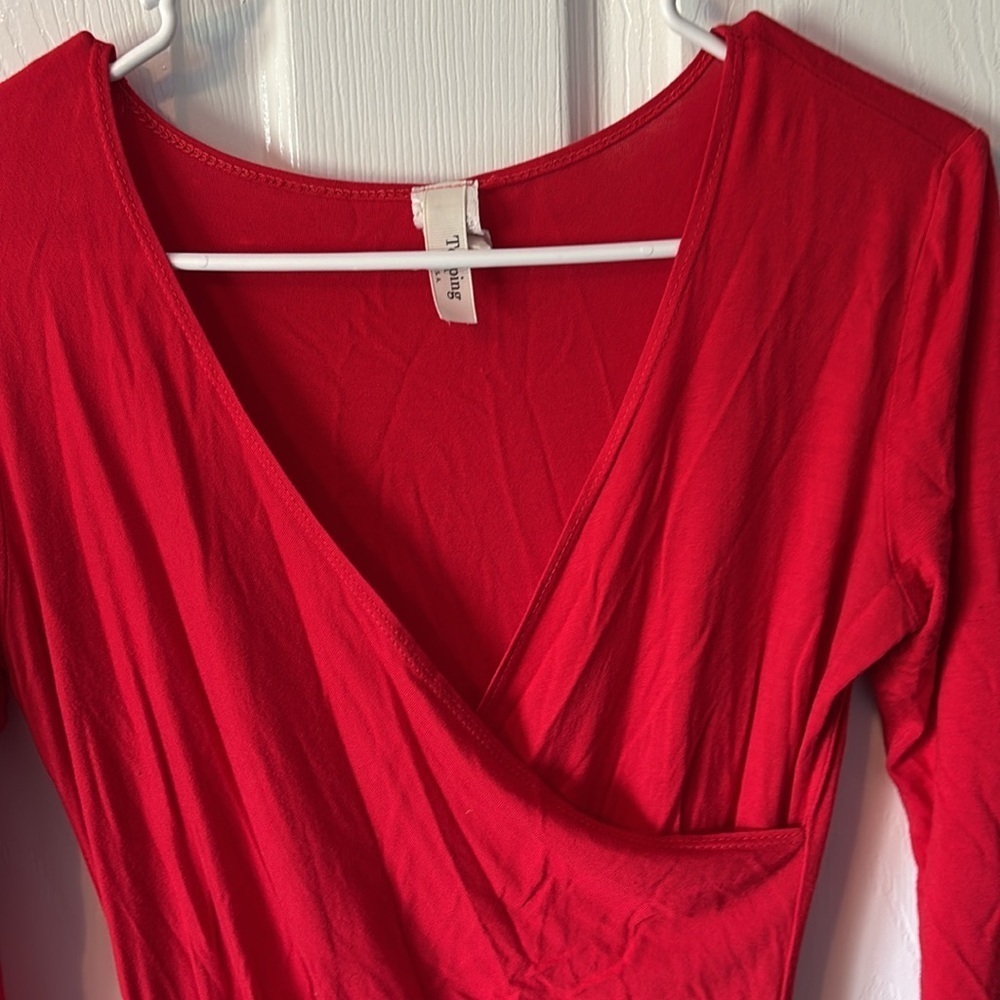Overlapping Dress - Picture 2 of 7